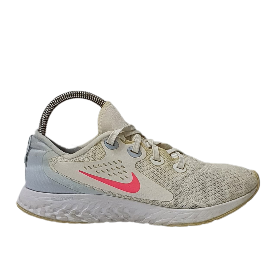 NIKE LEGEND REACT