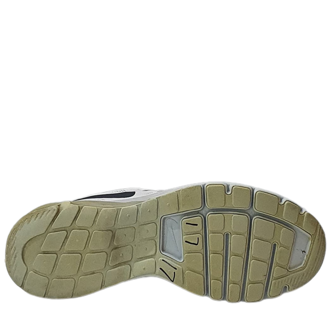 NIKE AIR MAX ACCELERATE 5