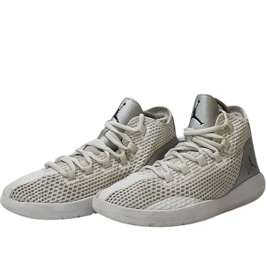 JORDAN REVEAL WOLF GREY