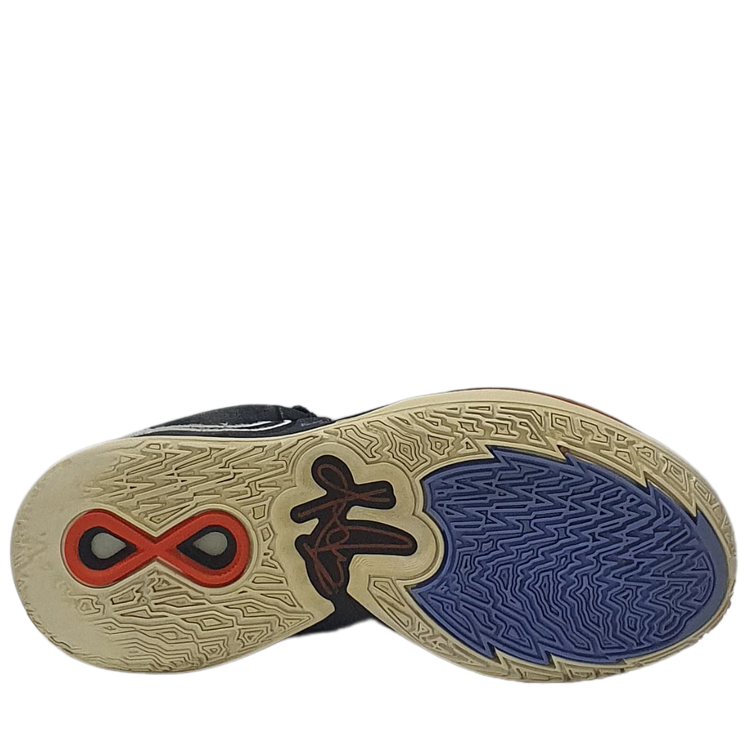 NIKE  KYRIE INFINTY