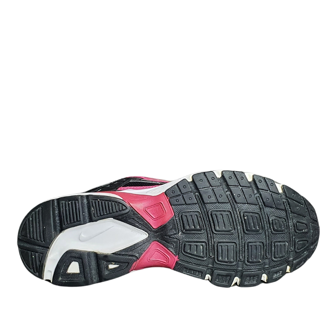 NIKE INITIATOR
