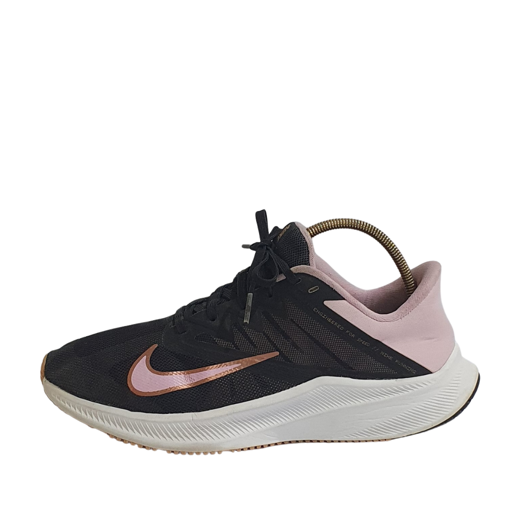 NIKE QUEST 3