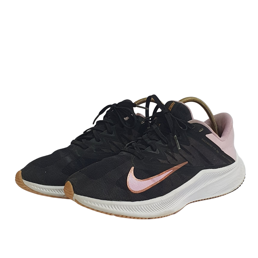 NIKE QUEST 3
