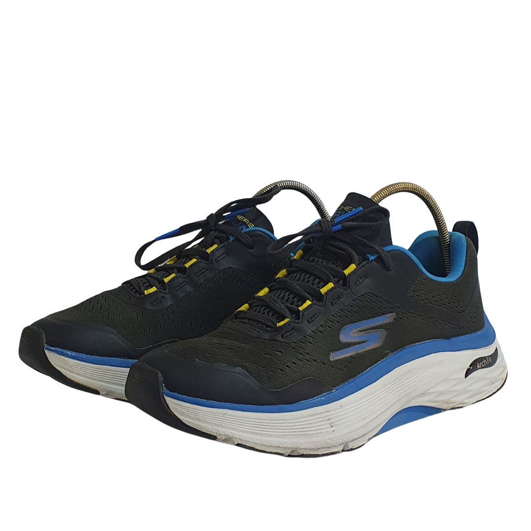 SKECHERS MAX CUSHIONING ARCHFIT