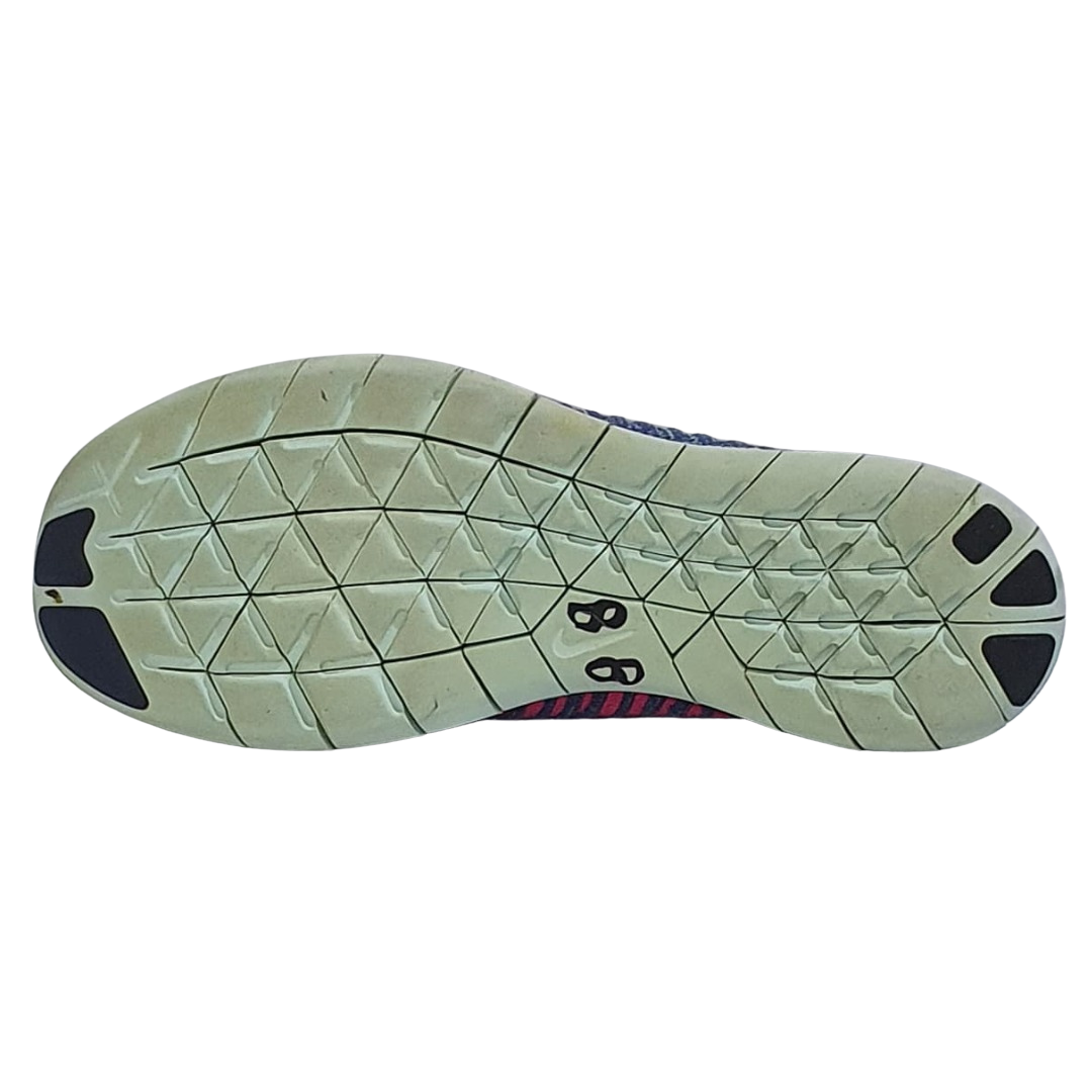 NIKE FREE