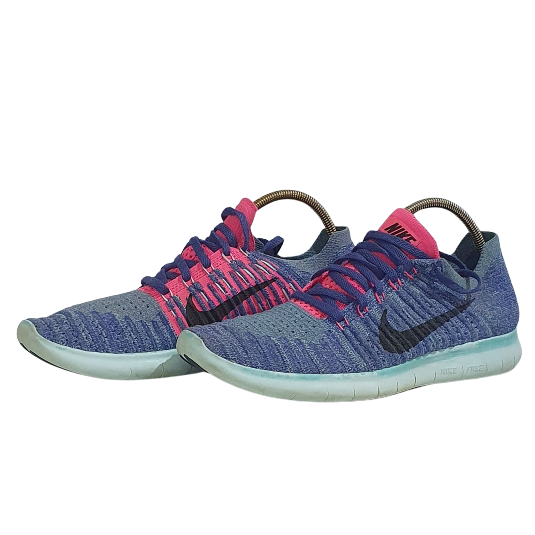 NIKE FREE