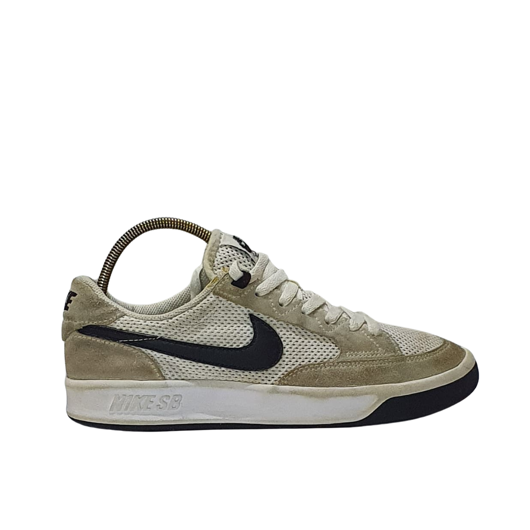 NIKE SB