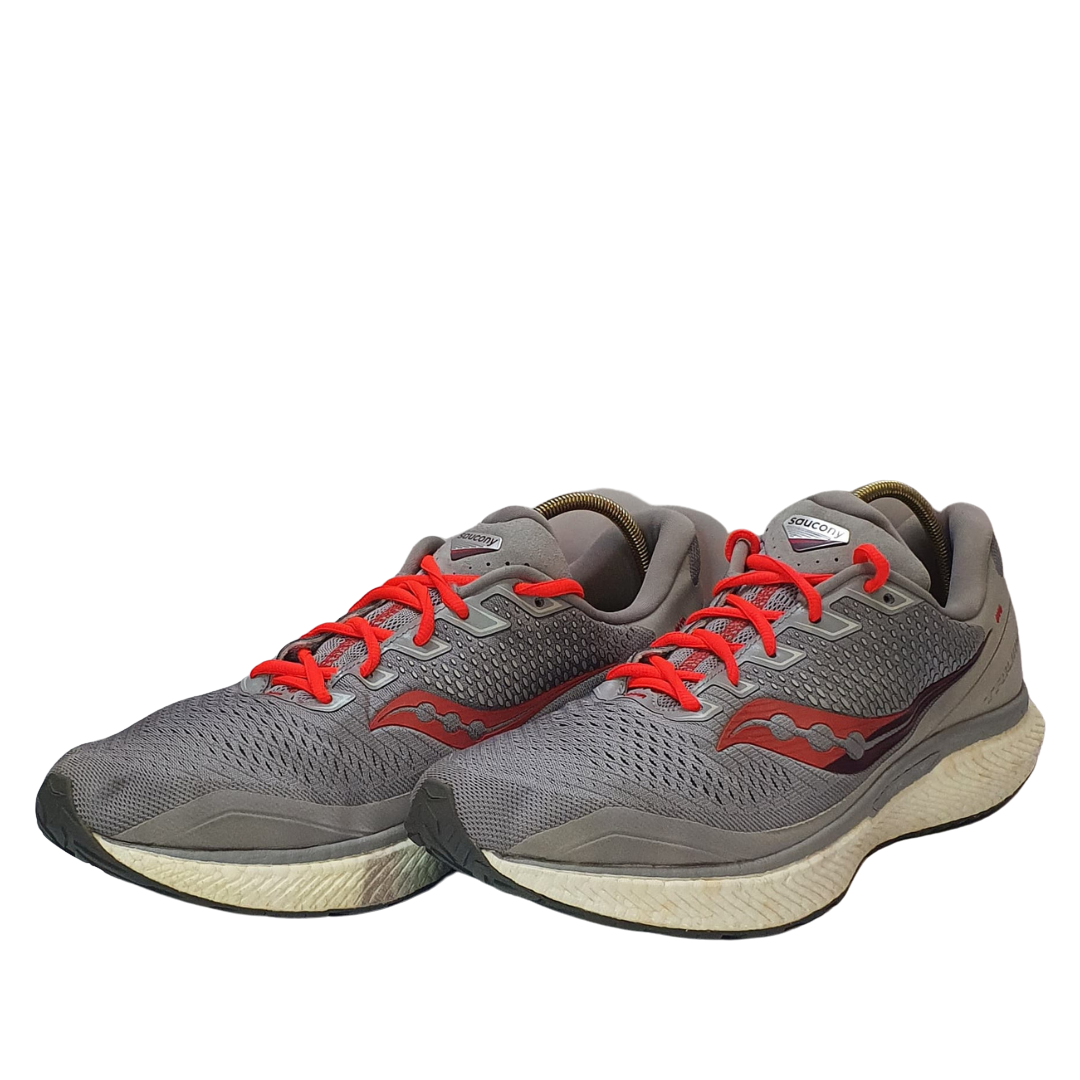 SAUCONY TRIUMPH