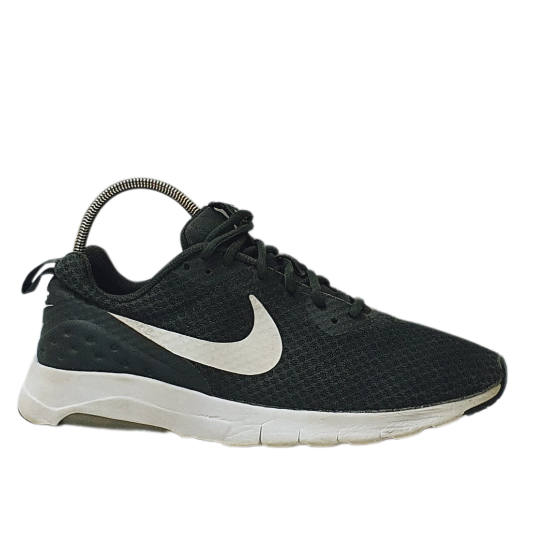 NIKE AIR MAX MOTION