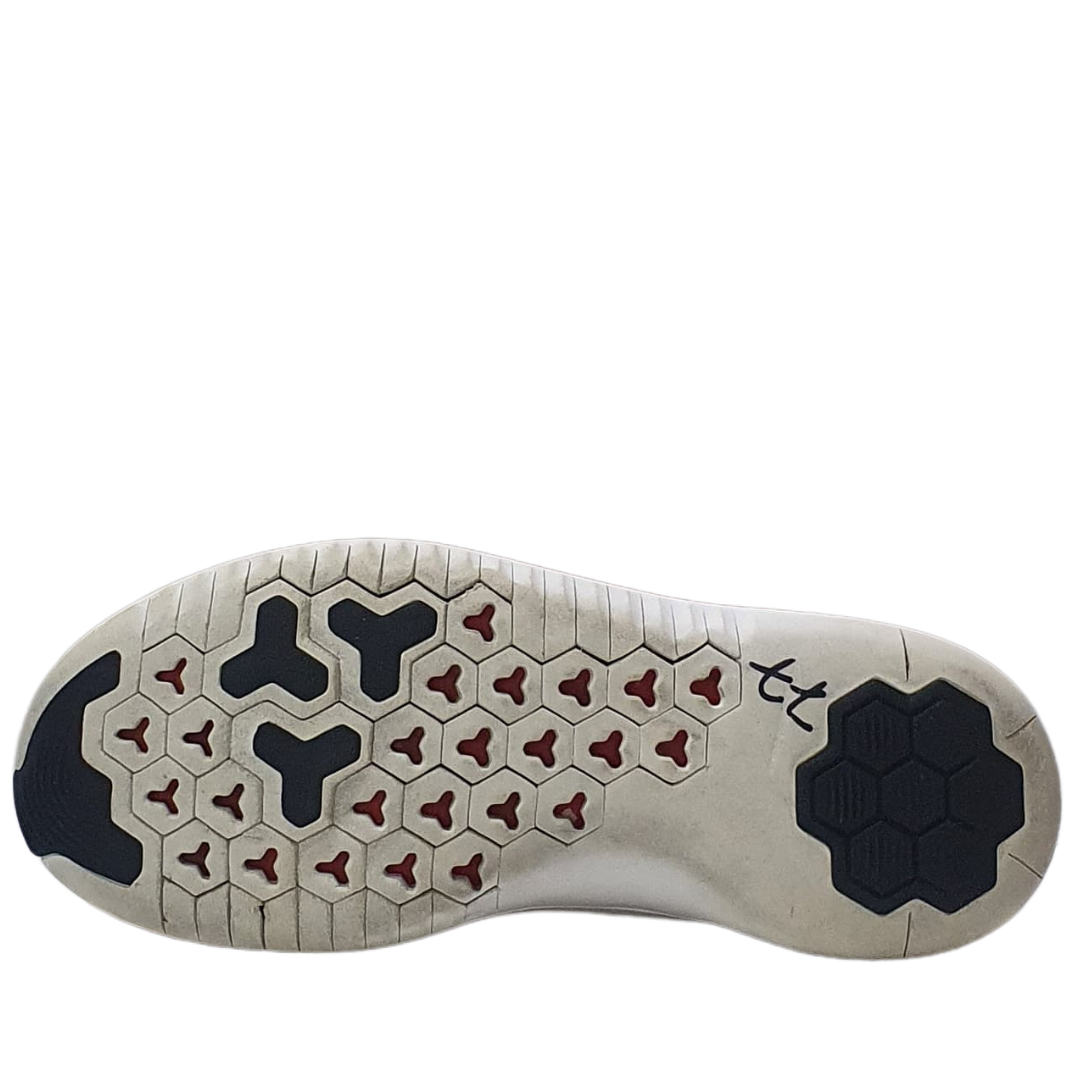 NIKE   FREE TR 8