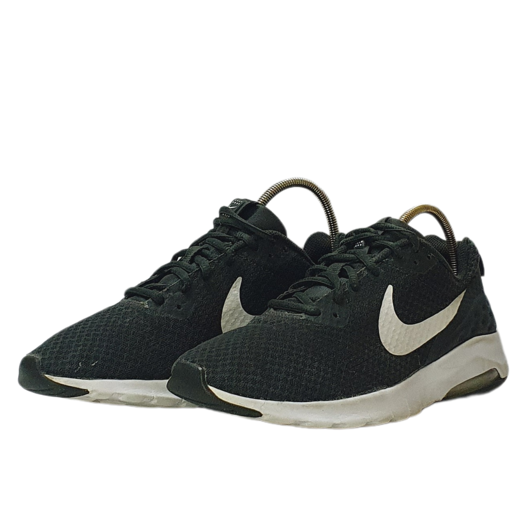 NIKE AIR MAX MOTION