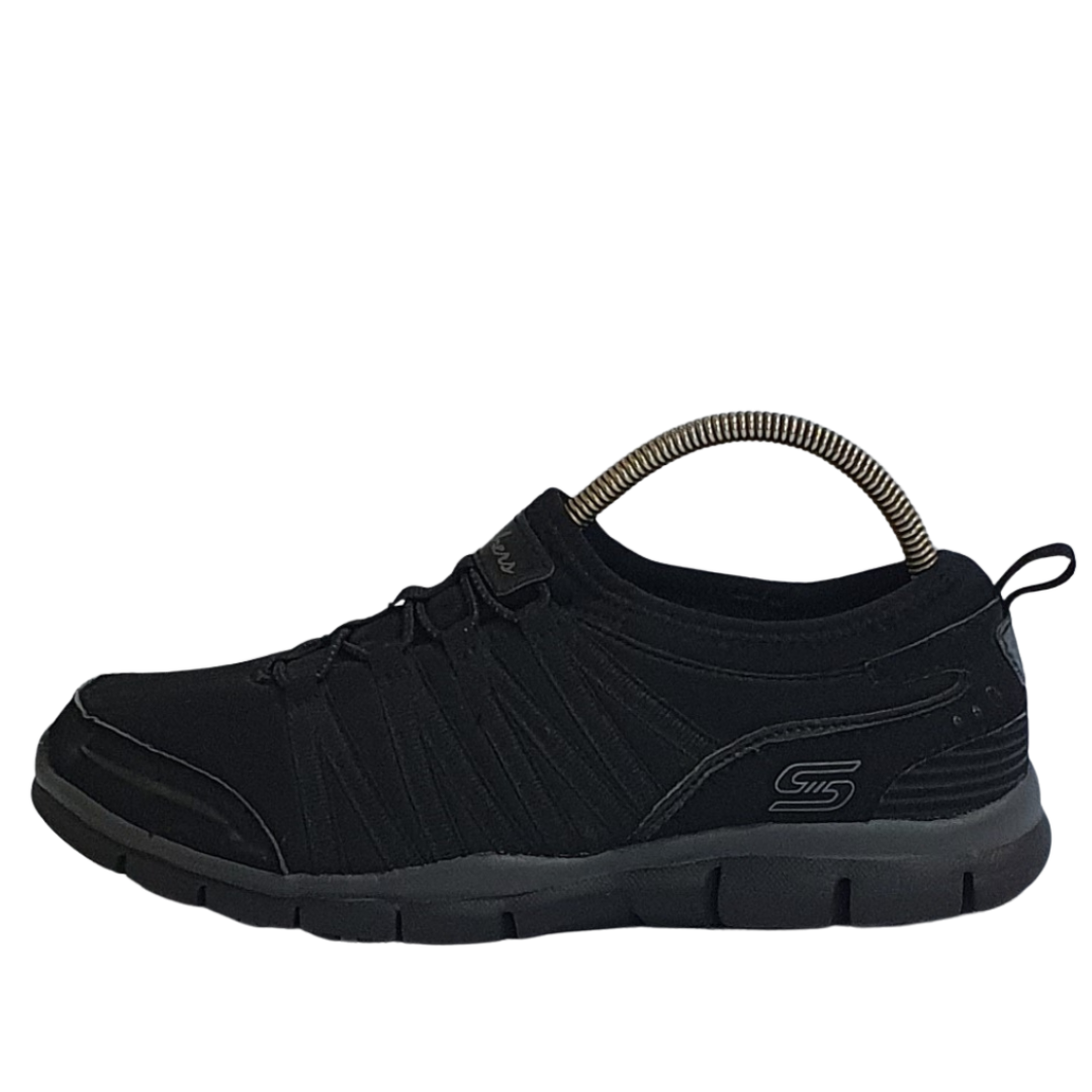 SKECHERS MEMORY FOAM