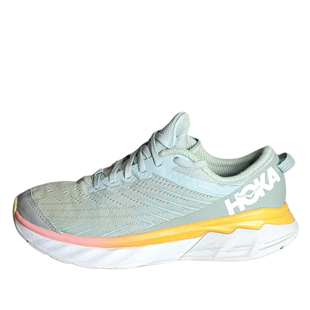 HOKA ONE ONE ARAHI 4