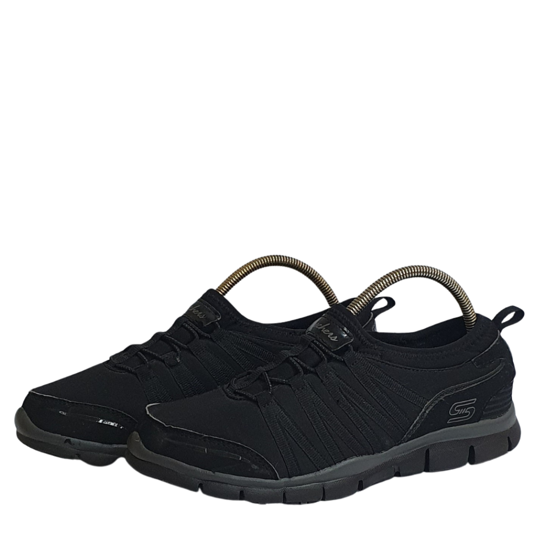 SKECHERS MEMORY FOAM