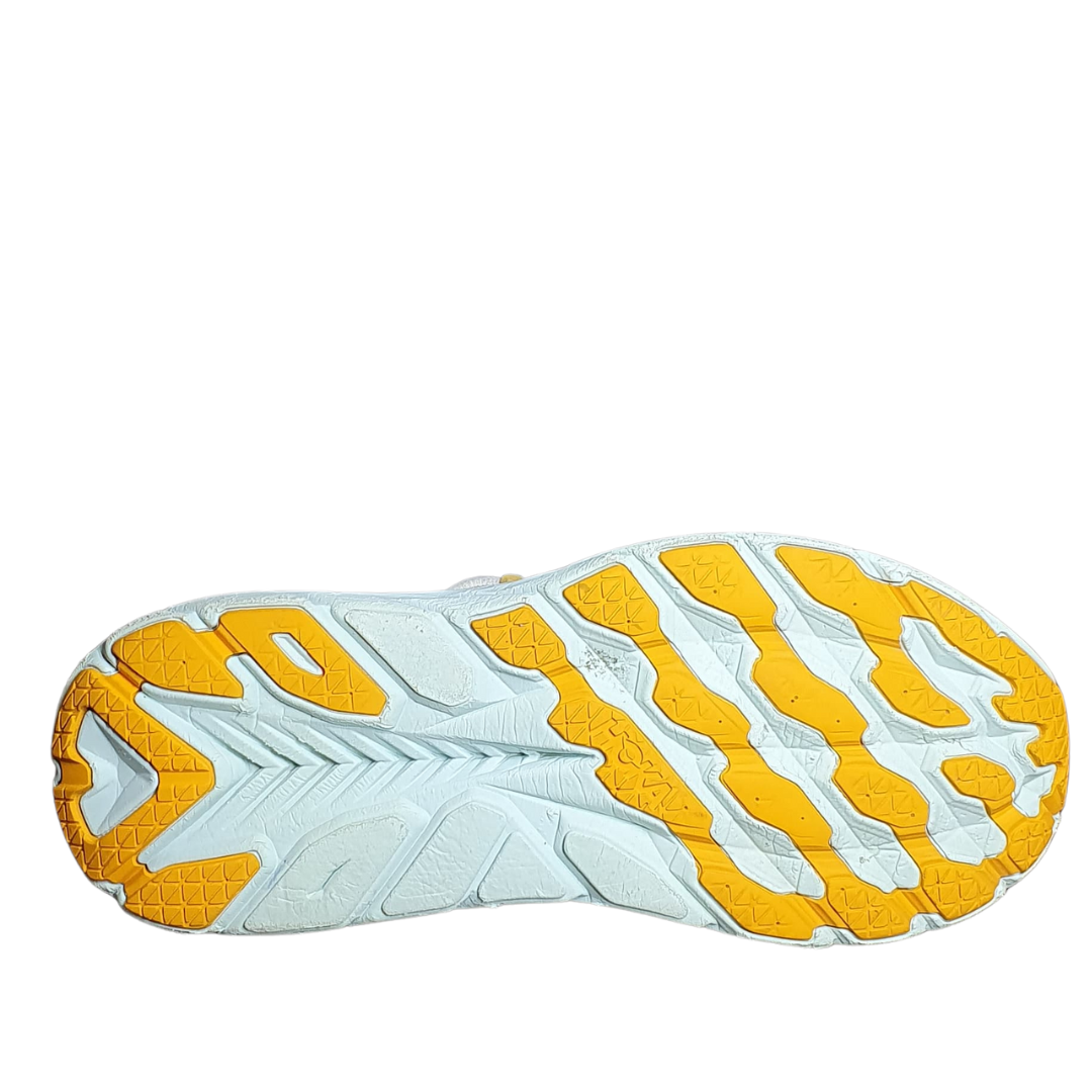 HOKA CLIFTON 8