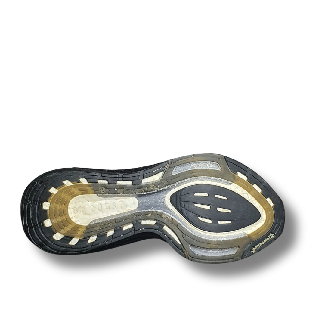 ADIDAS ULTRABOOST 21