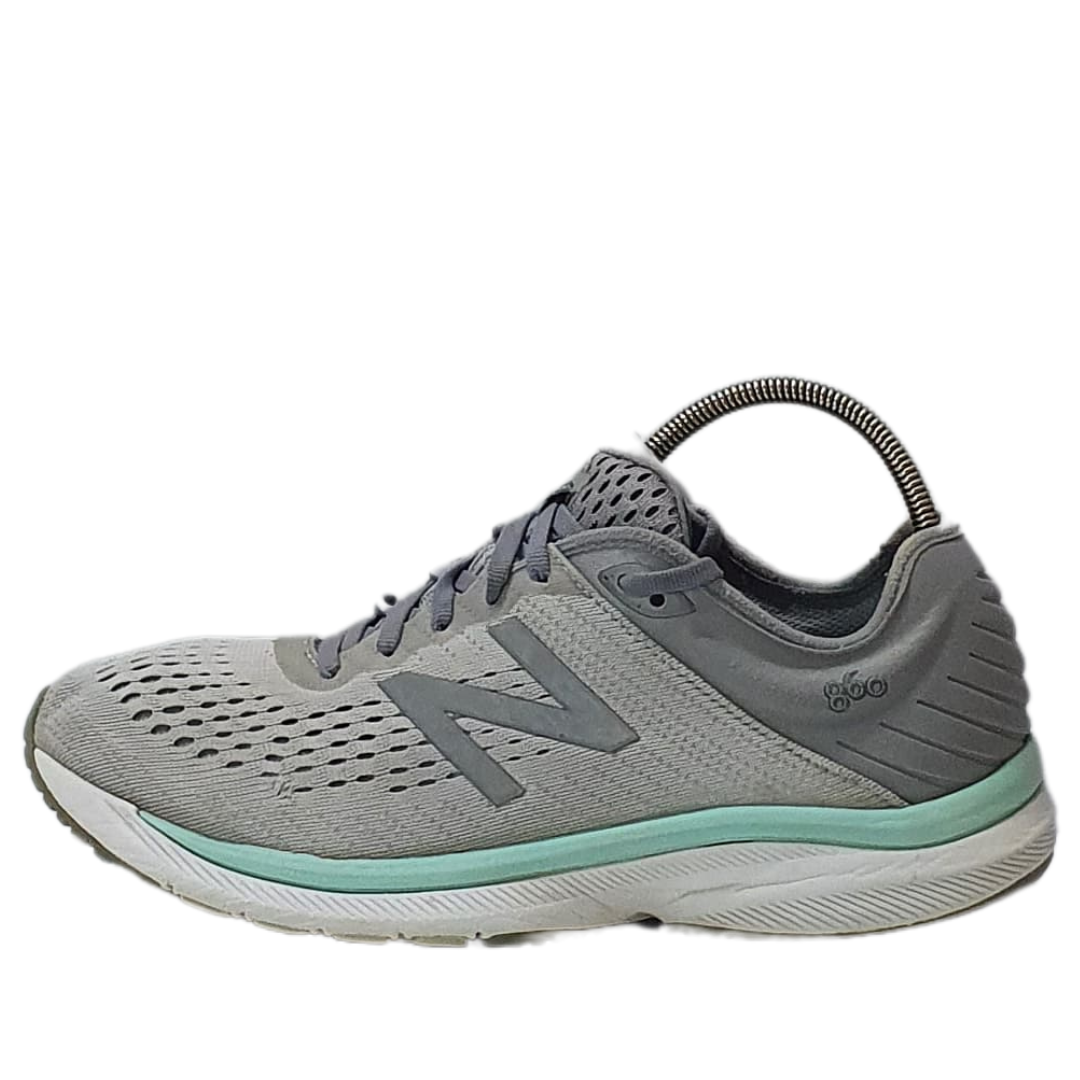 NEW BALANCE 860 V10