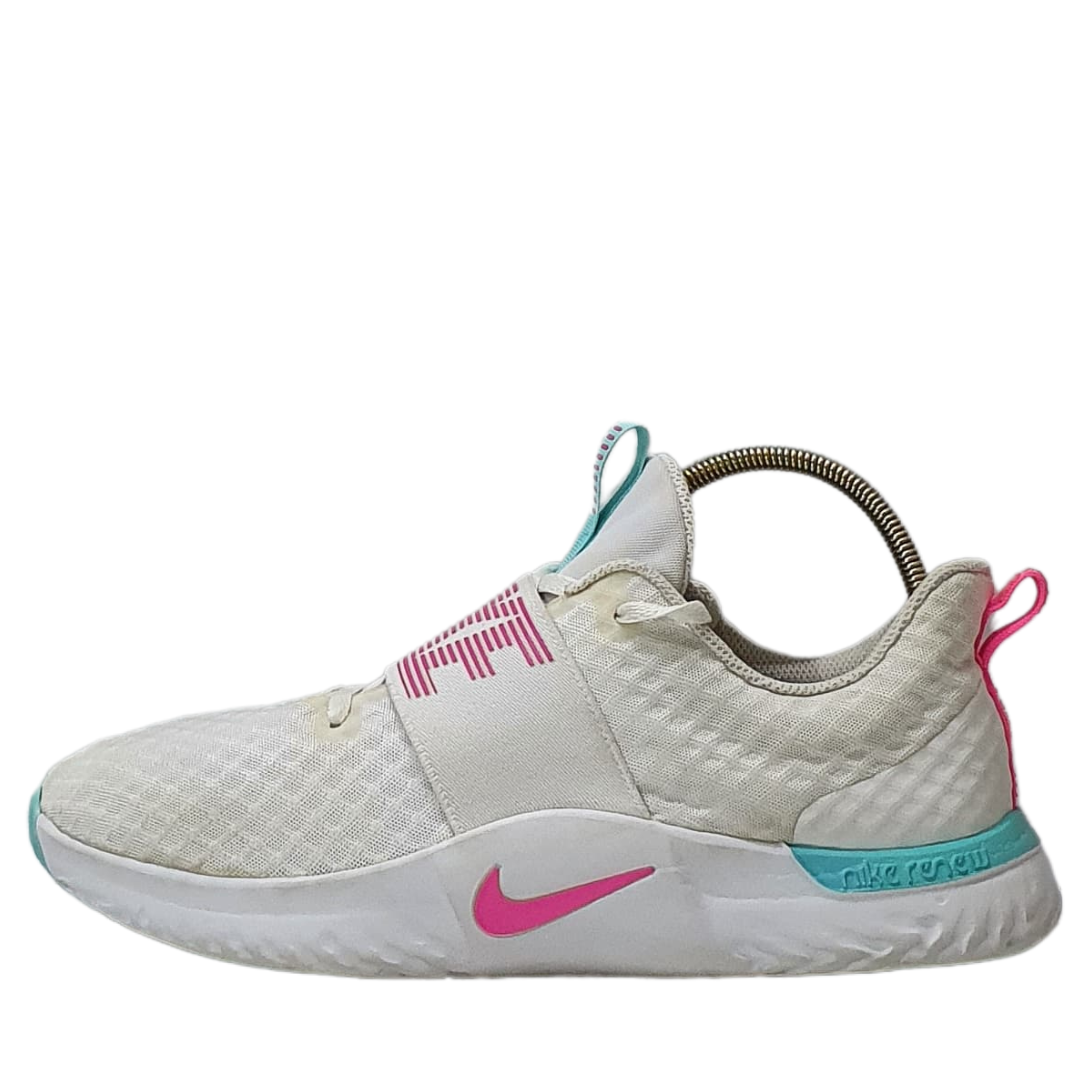 NIKE RENEW TR 9