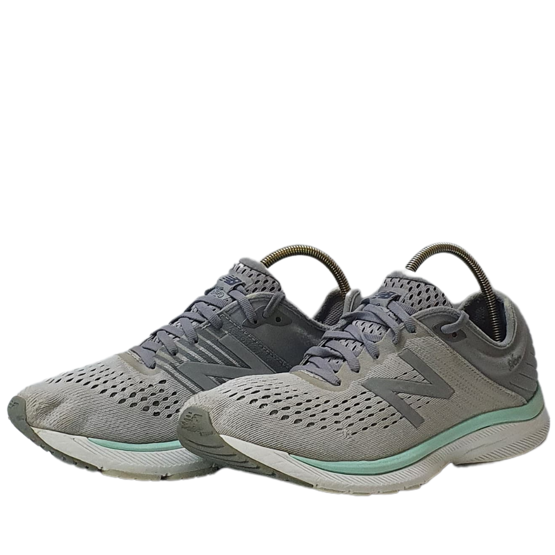 NEW BALANCE 860 V10