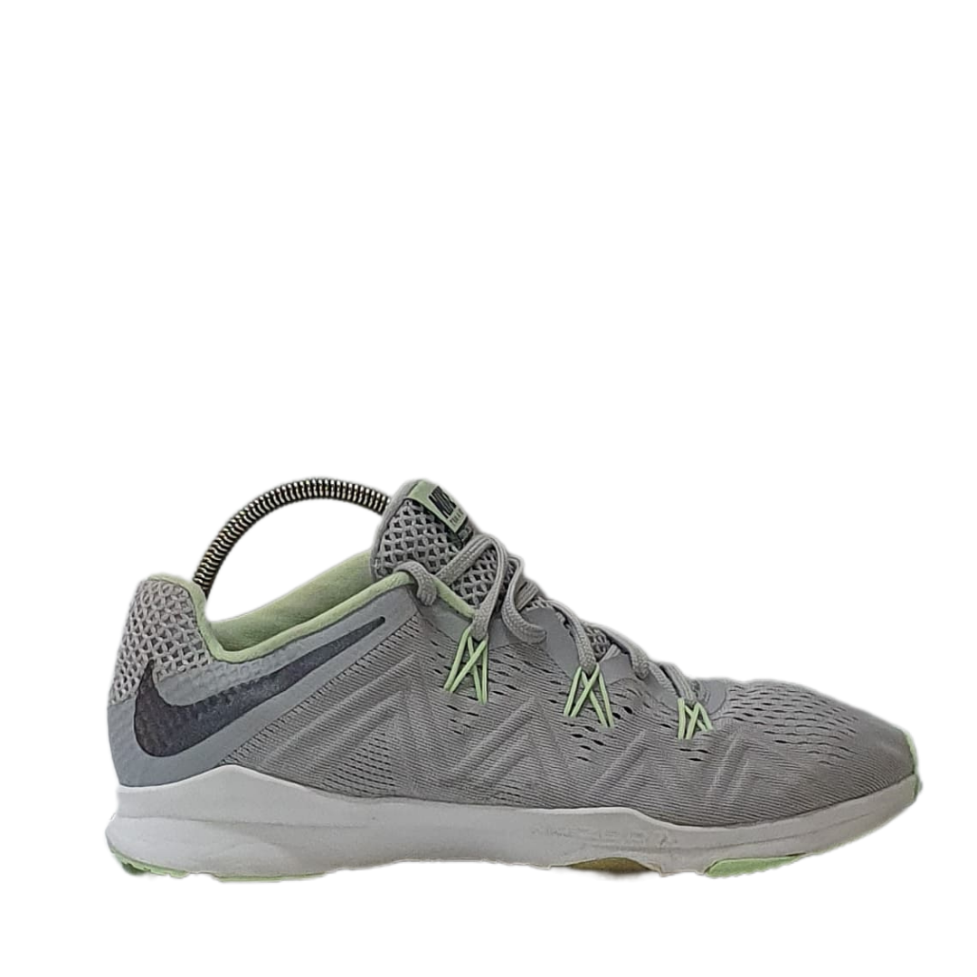 NIKE ZOOM TR