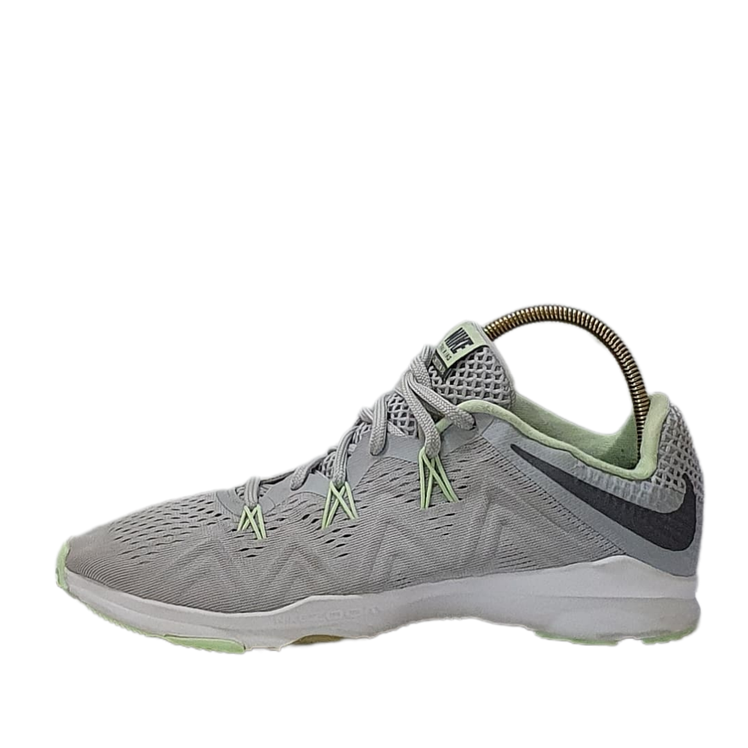 NIKE ZOOM TR