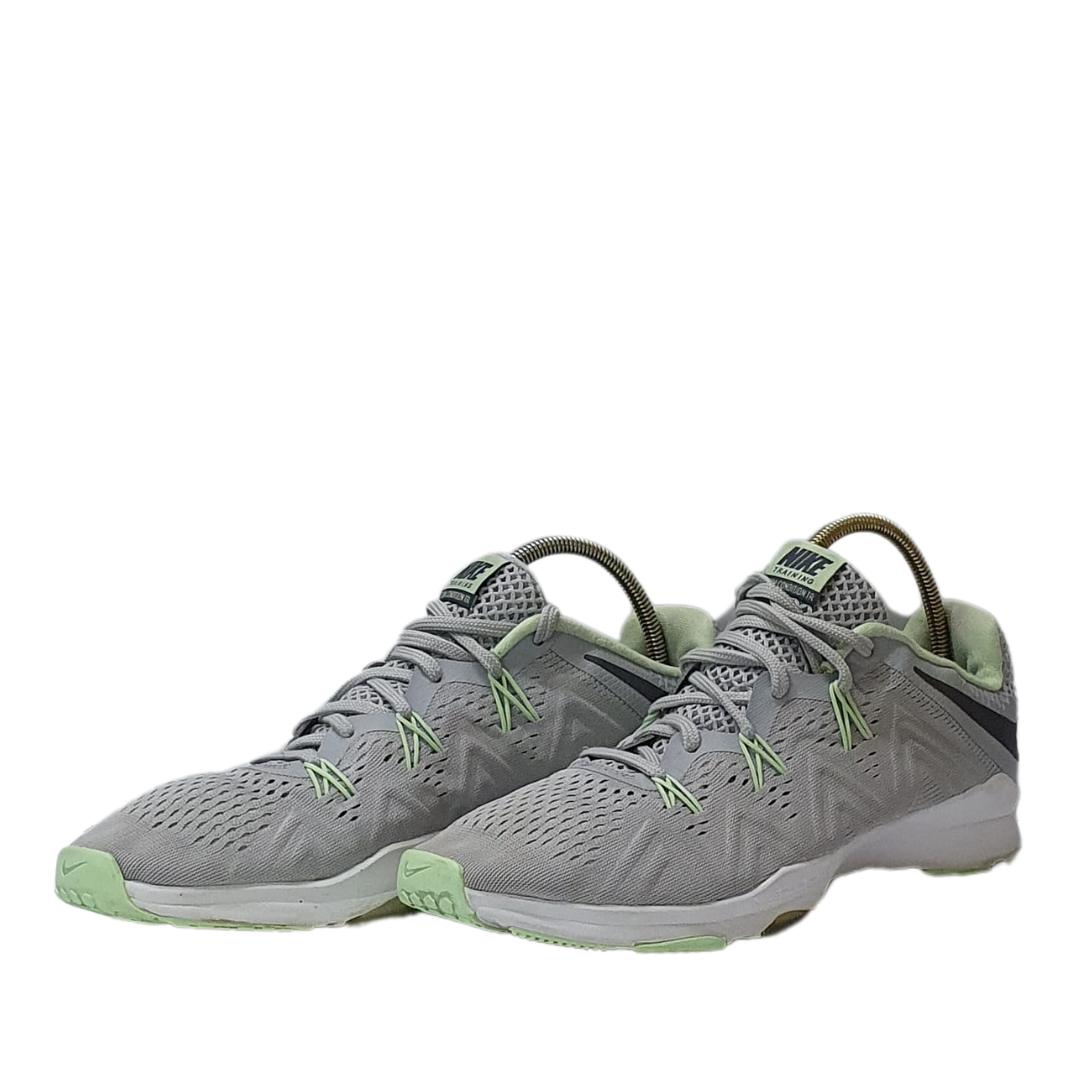NIKE ZOOM TR