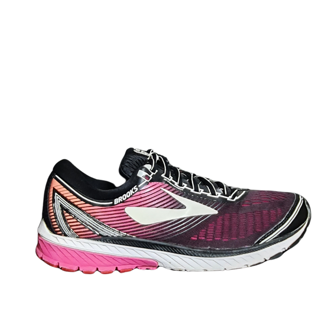 BROOKS GHOST   10