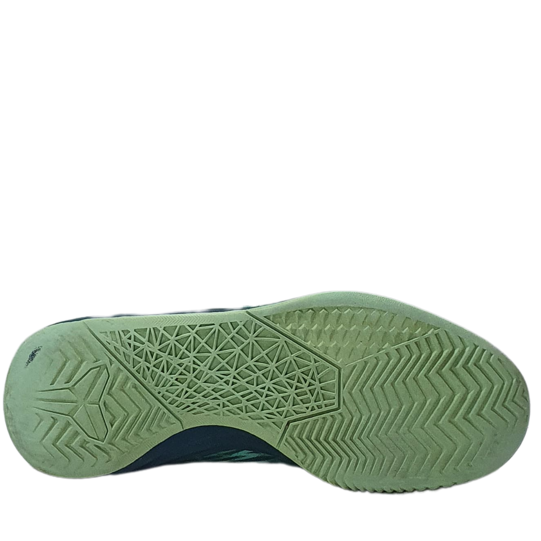 NIKE KB