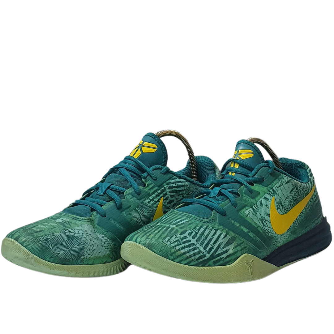 NIKE KB