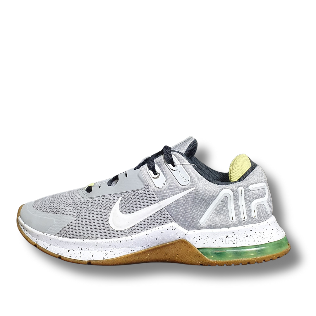 NIKE AIR MAX ALPHA 4