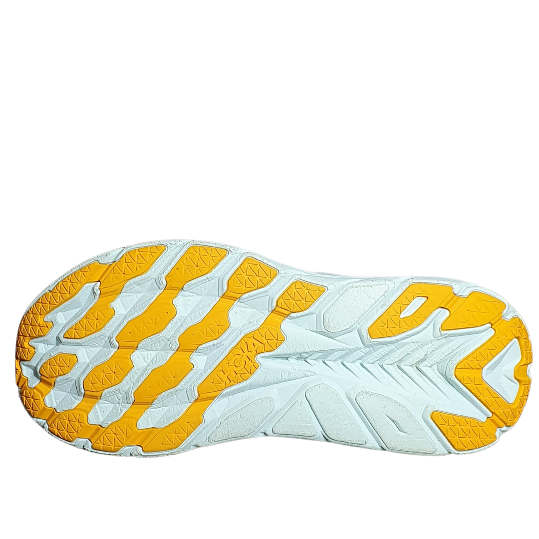 HOKA CLIFTON 8