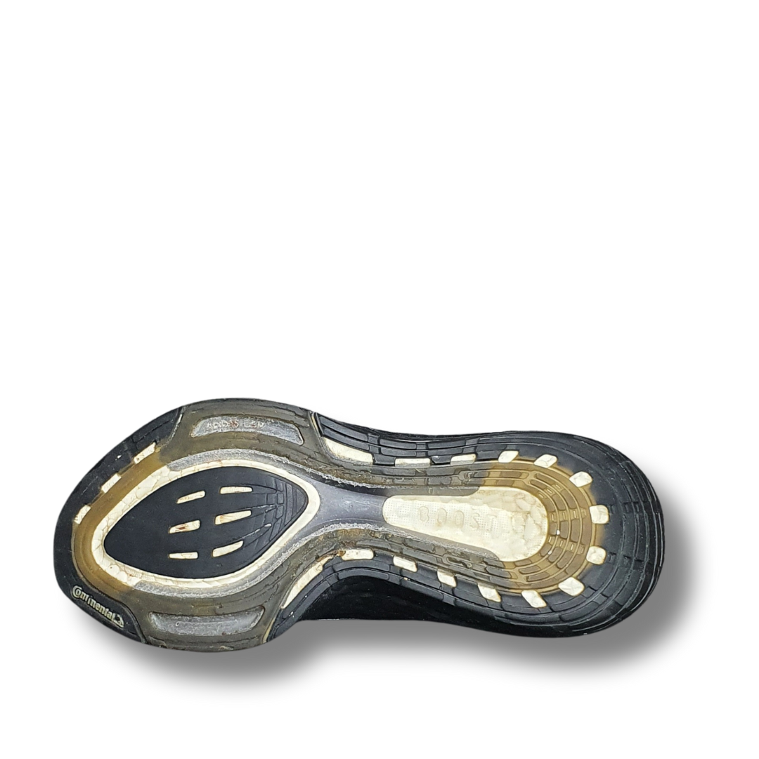 ADIDAS ULTRABOOST 21