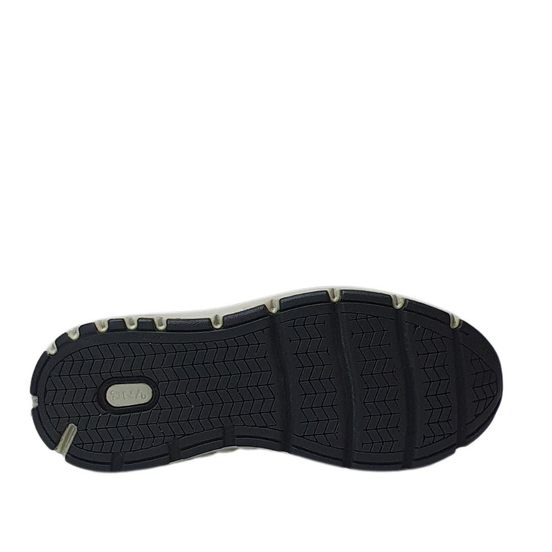 BROOKS ADDICTION WALKER
