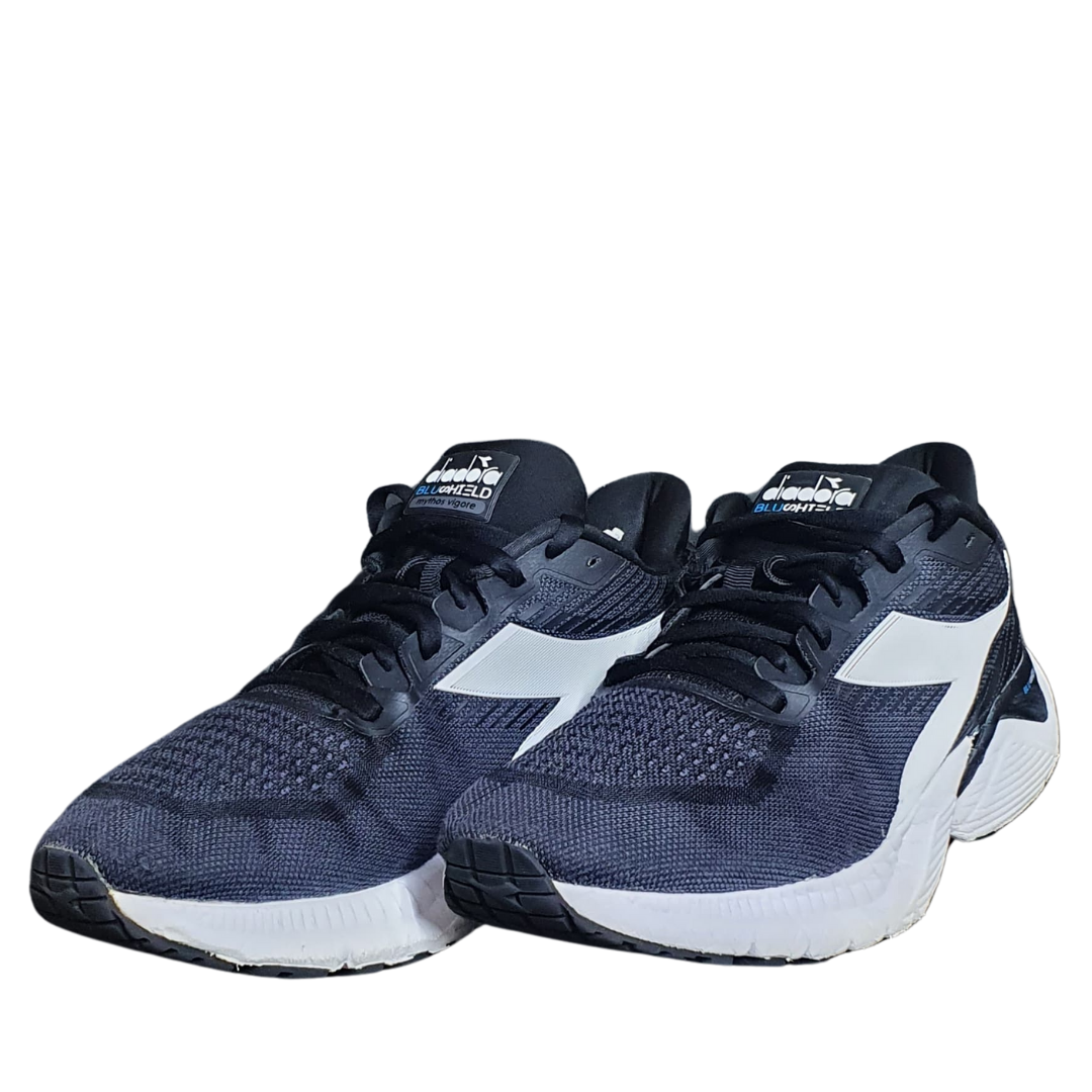 DIADORA BLUSHIELD