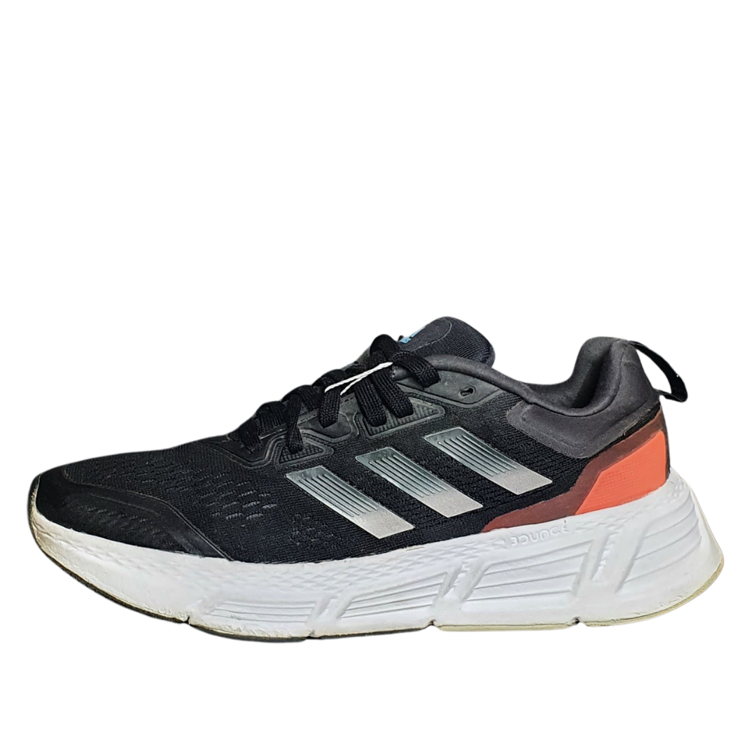 ADIDAS  QUESTAR