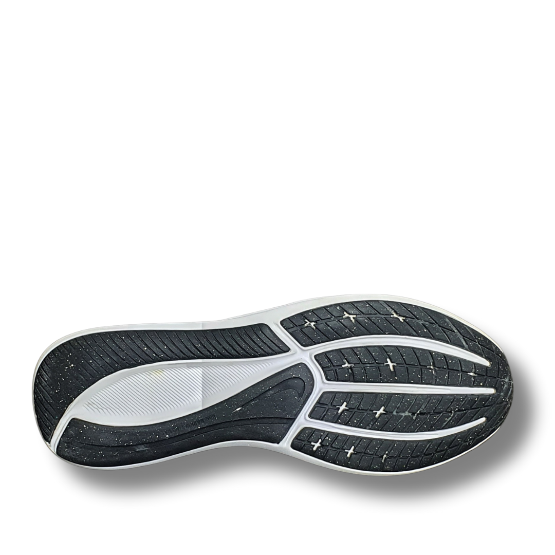 NIKE  STAR RUNNER  3