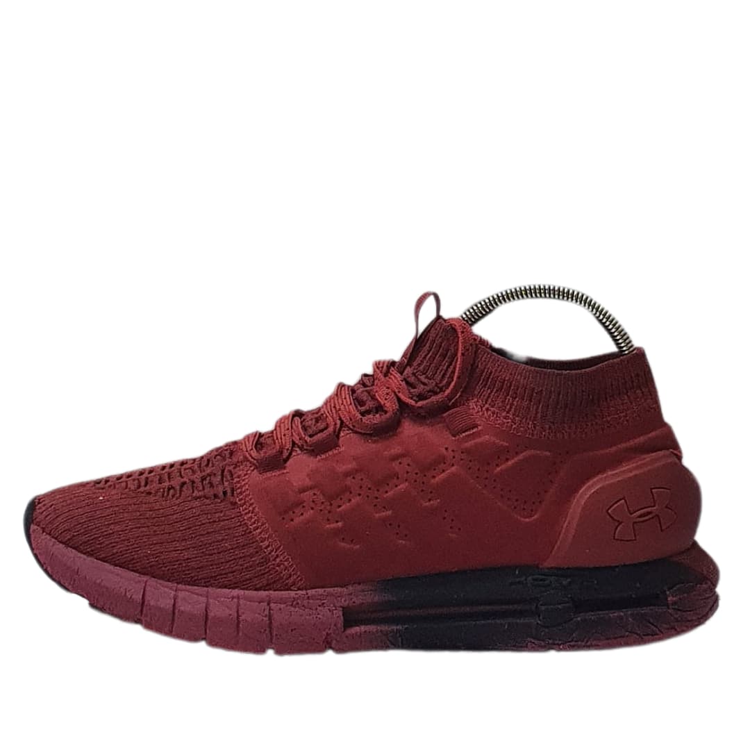 UNDER ARMOUR HOVER