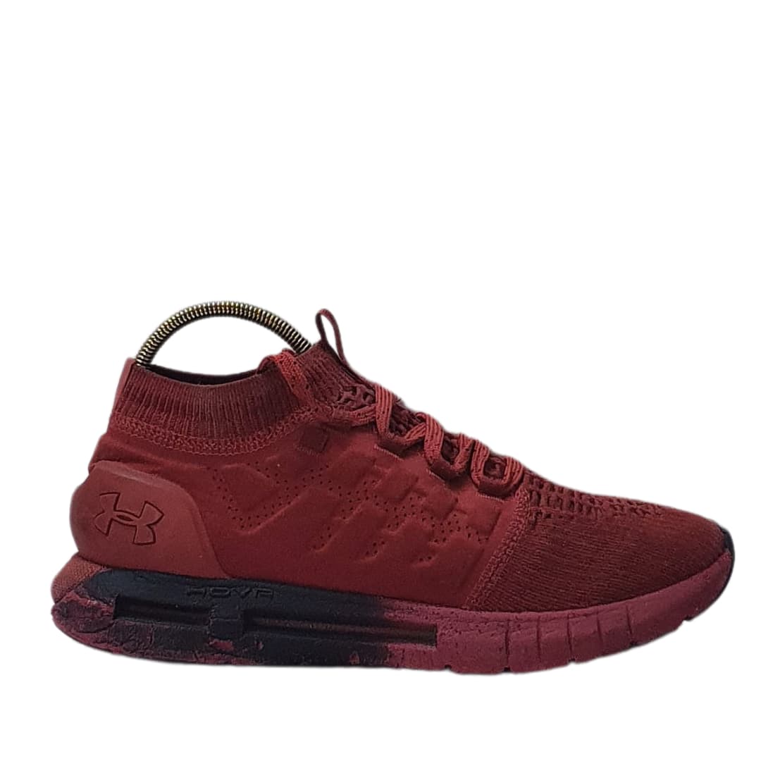 UNDER ARMOUR HOVER