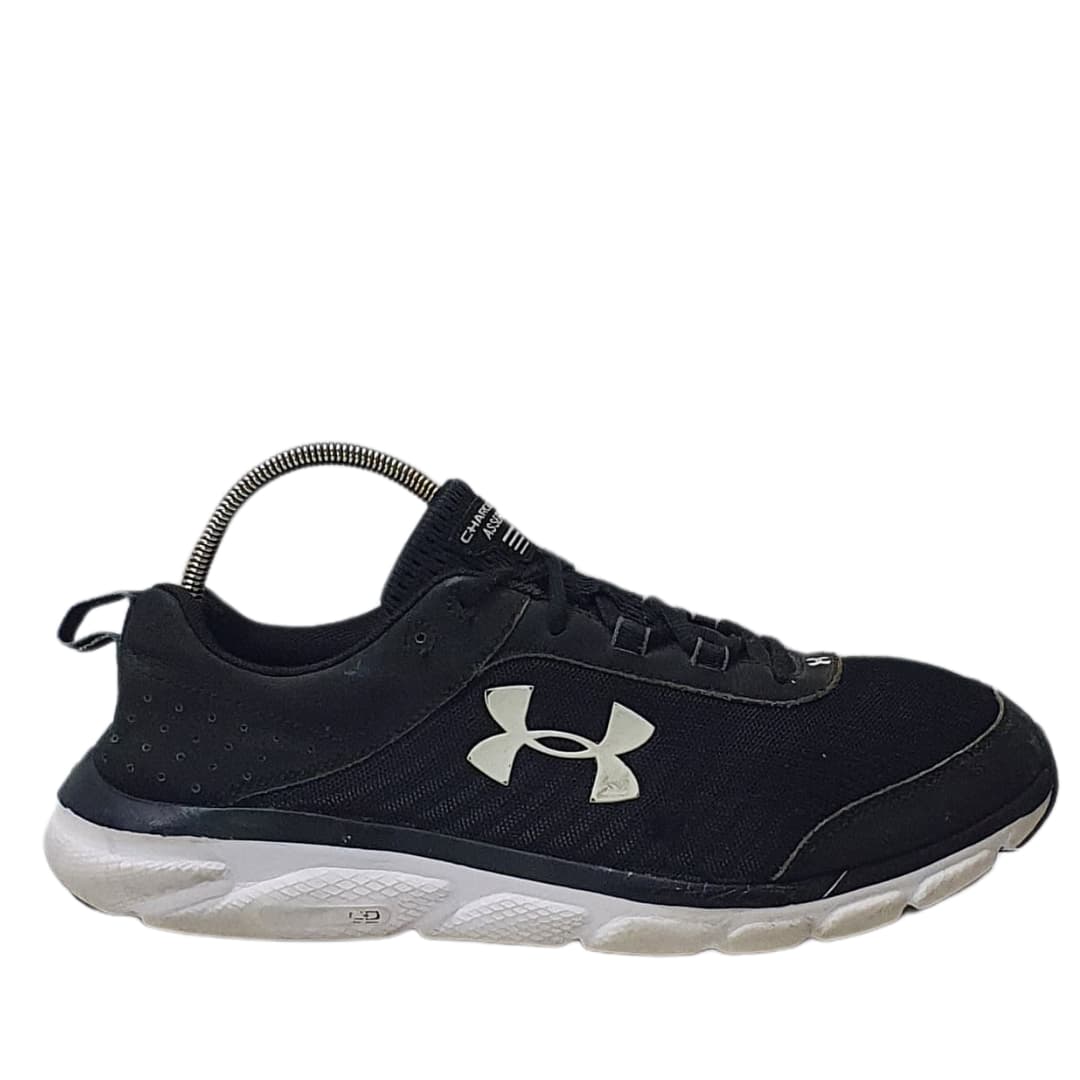 UNDER ARMOUR   CHARGED ASSERT 8