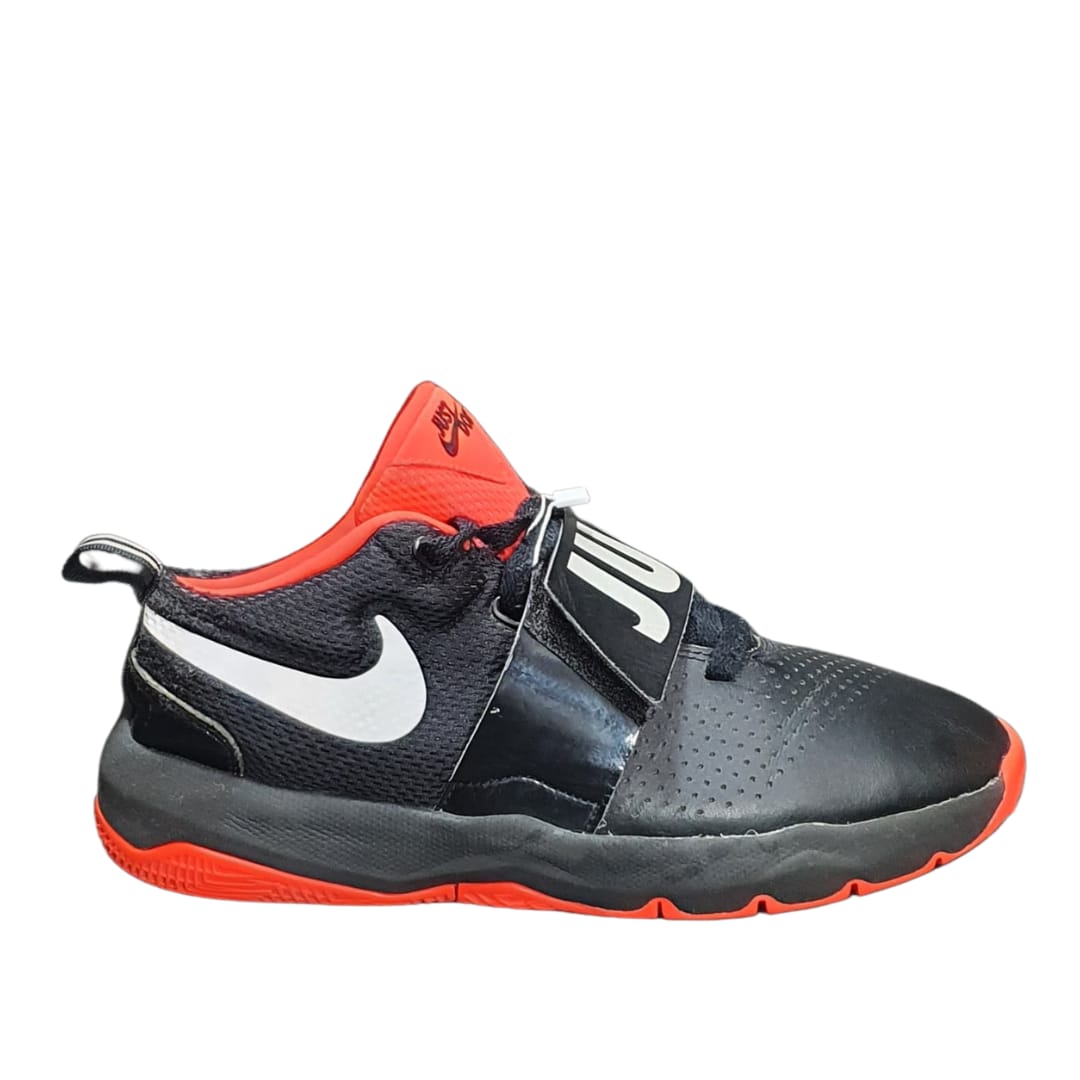 NIKE  TEAM HUSTLE D8