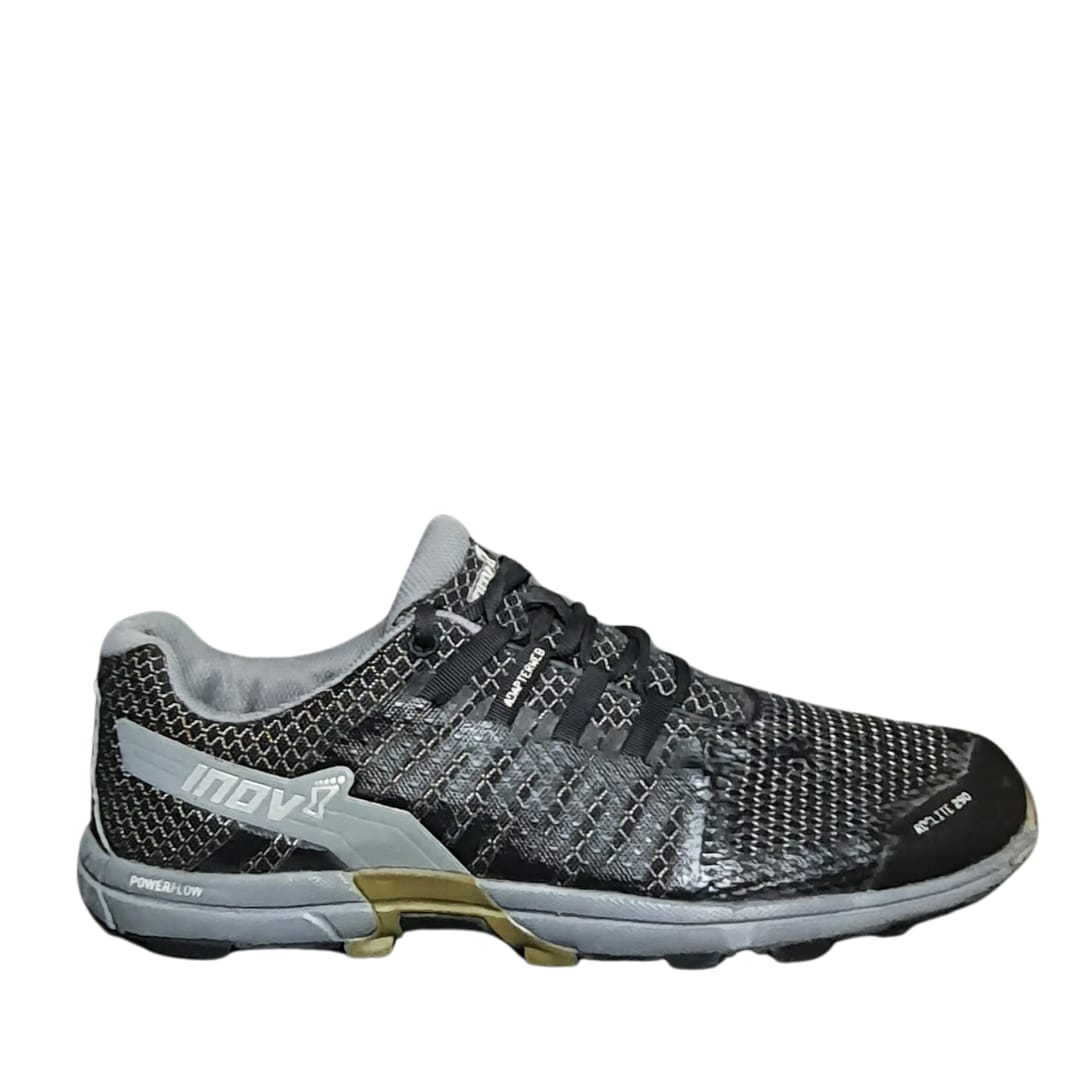 INOV  8   ROCLITE