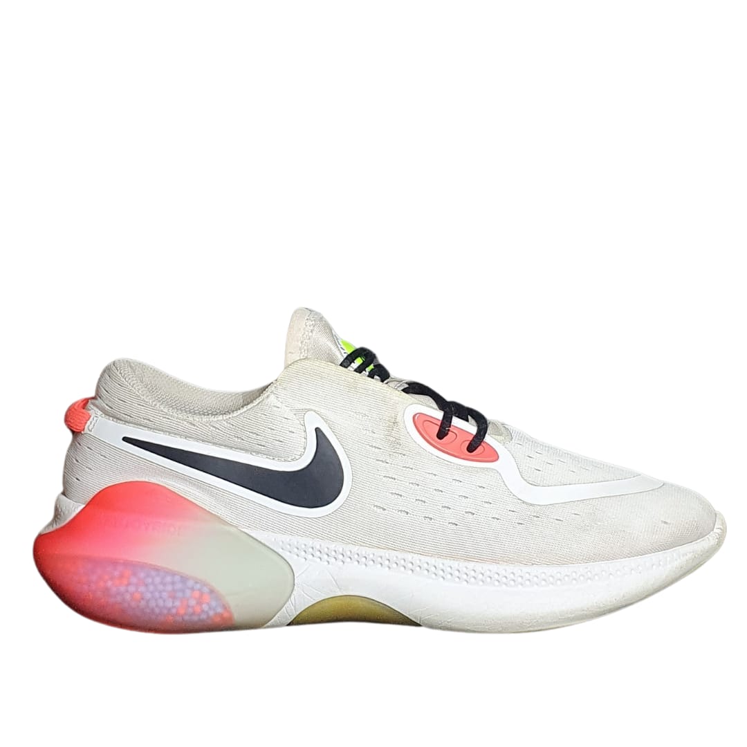 NIKE  JOYRIDE 2